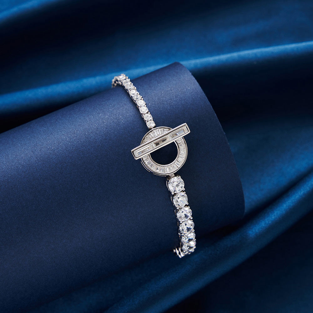 Bratara din argint 925, cu pietre stralucitoare, design geometric, culoare argintie, set elegant