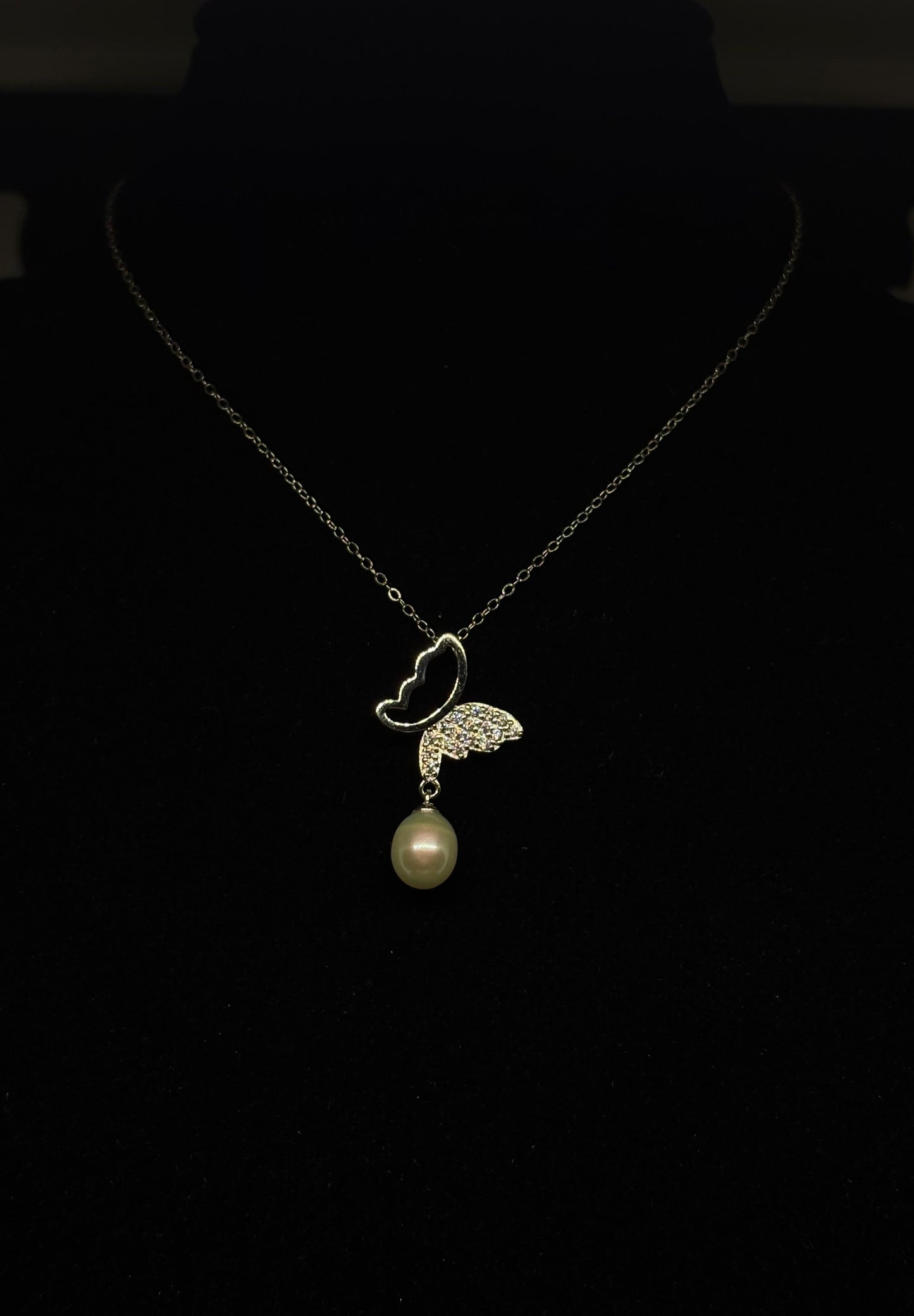 Colier din argint 925 cu pandantiv fluture si perla