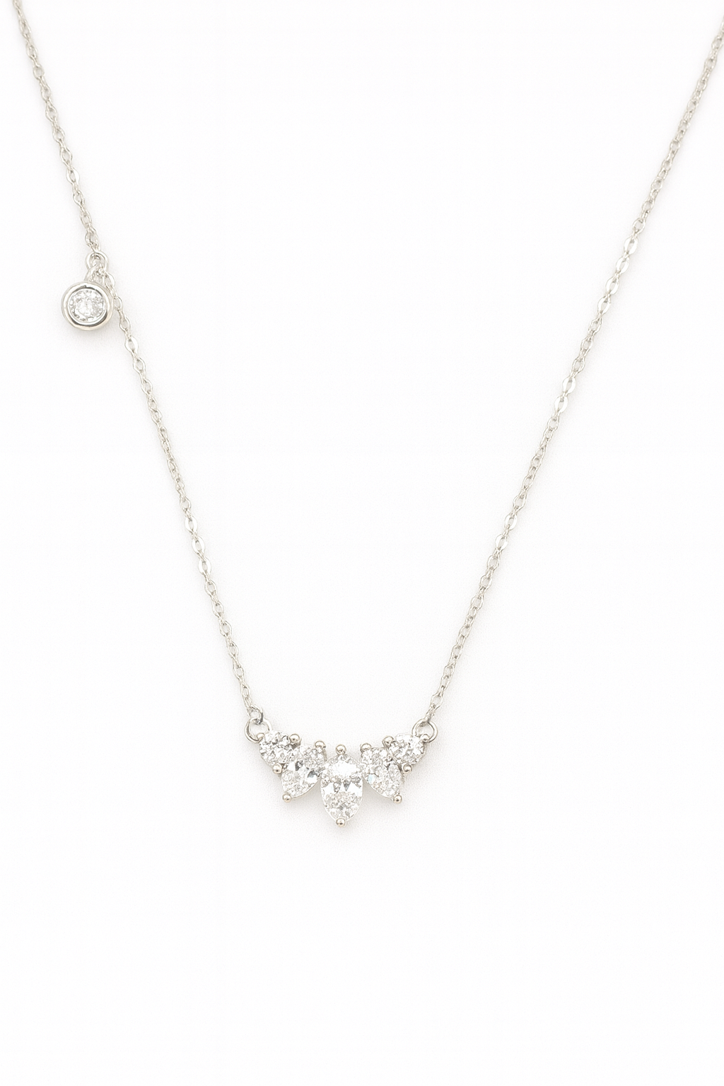 Colier din argint 925 cu pietre transparente si detalii asimetrice